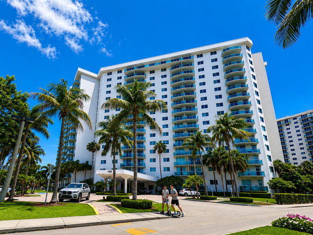 Oceanview Sunny Isles main photo